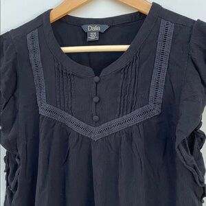 Dalia Black Sleeveless Blouse